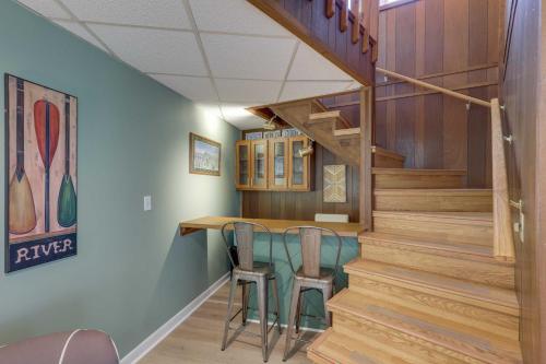 Mountaintop Wolf Laurel Home with Views and Amenities! - image 9