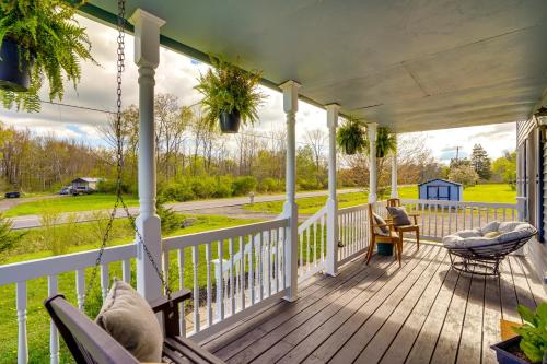 Dog-Friendly Freeville Home about 8 Mi Cayuga Lake! in Freeville, USA