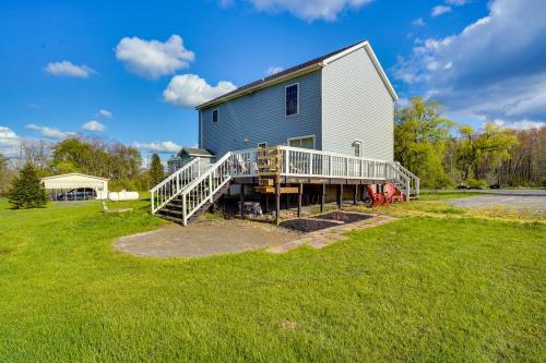 Freeville Home with Covered Porch Near Cayuga Lake!