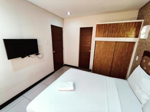 Executive Tulip Apartelle Room Type - Two-Bedroom Suite Executive Tulip Apartelle Room Type - Two-Bedroom Suite