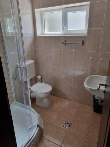 Double Room with Street View image 8