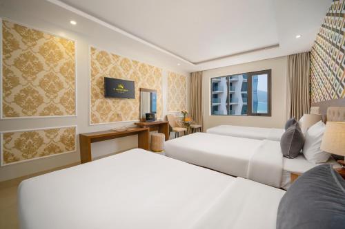 7 Seven Sea Hotel Room Type - Deluxe Triple Room