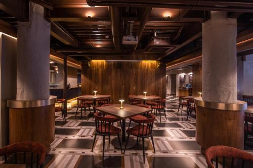 37th Crescent Hotel Bengaluru Racecourse - 바/라운지