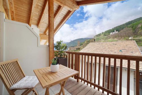 Superior One-Bedroom Apartment with Balcony