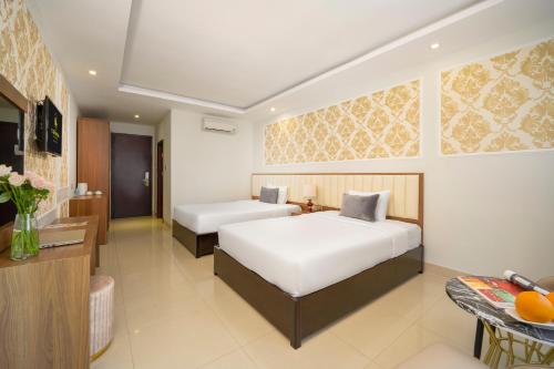 7 Seven Sea Hotel Room Type - Deluxe Twin Room