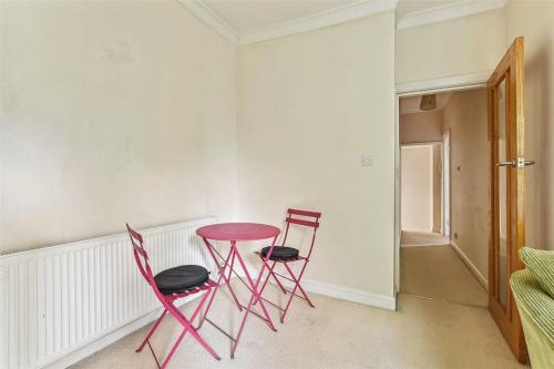 Cosy 1 bed Apartment in London ( self contained)