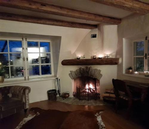 Cozy Old Town Historic House, Tallinn (photo 6)