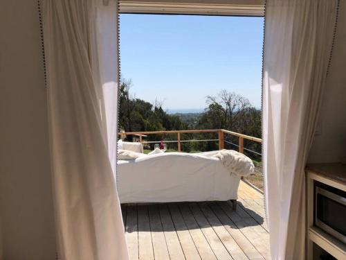 Cozy Malibu Getaway, Short Drive to Beach & Hike