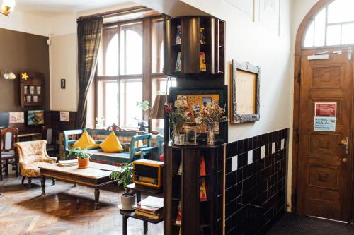 Lobby, Sir Toby's Hostel in Prague 07