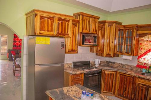 The Hamilton's Nature Villa in Saint Ann's Bay