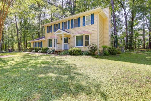 Dog-Friendly Fayetteville Home with Fenced Yard! in Fayetteville, USA