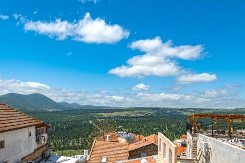 Ambiente nas Imediações, Nof Marom - the Home in the Old City נוף מרום - הבית בעתיקה in Kiryat Breslav