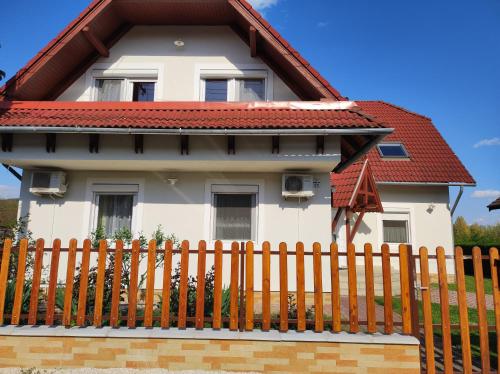  Badacsony Apartmanház, Unterkunft in Badacsonytomaj
