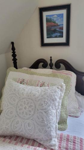 Clinton Pond Bed and Breakfast - Photo 2