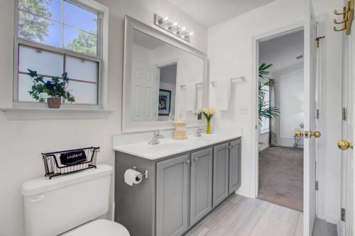 Magnolia House of N Charleston Magnolia House of N Charleston