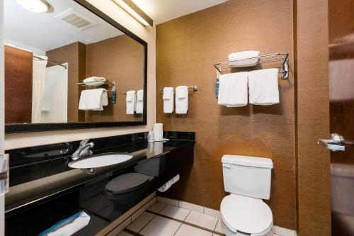 Fairfield Inn & Suites by Marriott Charleston North/Ashley Phosphate in Charleston, USA