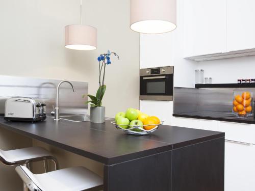 LivinParis - Luxury 2 Bedrooms Le Marais I - image 3