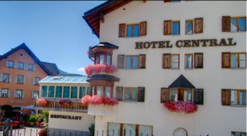 Hotel Central in Obersaxen Mundaun, Schweiz