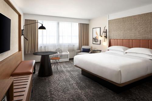 1 queen bed