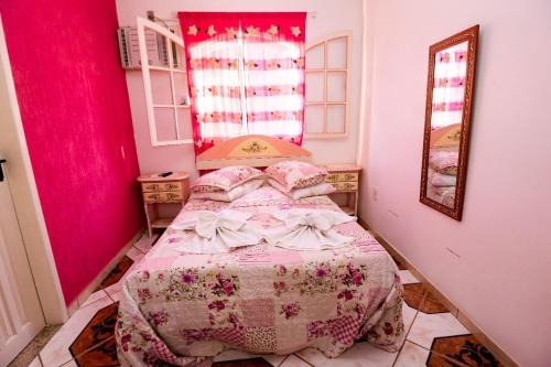1 double bed, 1 twin bed