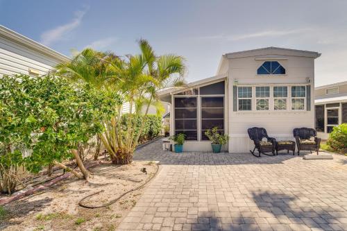 Cozy Home with Community Pools and Beach Access!