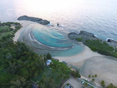 The Views Will Take Your Breath Away - Romantic Villa on the Beach in Arecibo
