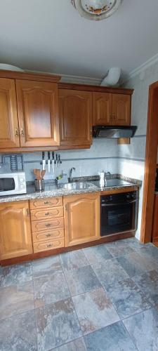 Kitchen, Apartamentos Rurales San Esteban de los Buitres - Illano in Illano