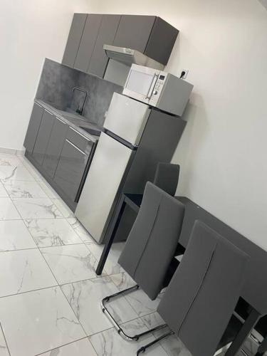 loue appartement 40 m2 Avec son patio jacuzzi near Basalte