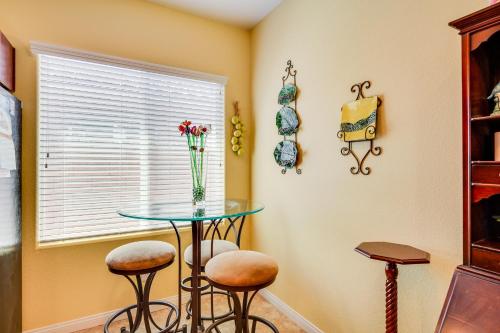 Dog-Friendly Las Vegas Rental Home with Private Yard, Las Vegas (photo 10)