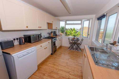 The Tempest quirky apartment with stunning views, Ilfracombe (photo 10)