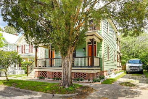 Victorian Vacation Rental Apt in Downtown New Bern