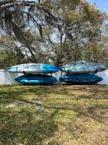 Baileys Bluff Waterfront Escape near Island, Gulf Beaches in Holiday, USA