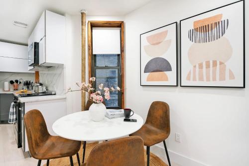 48-3RW Brand New 1BR Prime Hells Kitchen - W D, New York (fotografie 2)