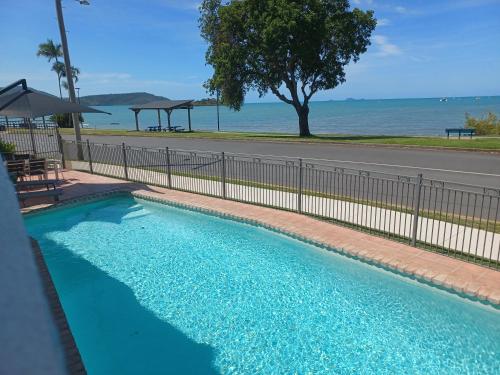 Whitsunday Waterfront Apartments