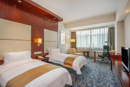 Standard Room image 2