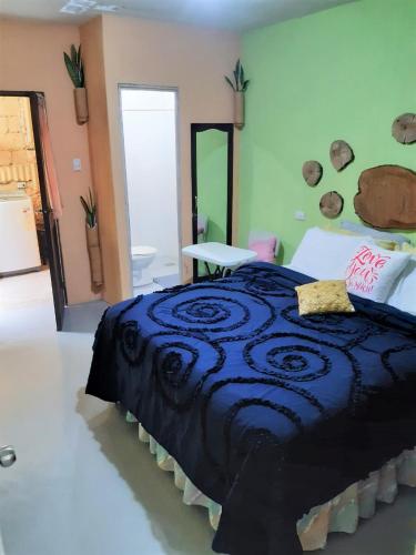 COMFY furnished private apartment.Netflix/internet in Chimaltenango