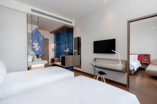 room detail thumbnail 1