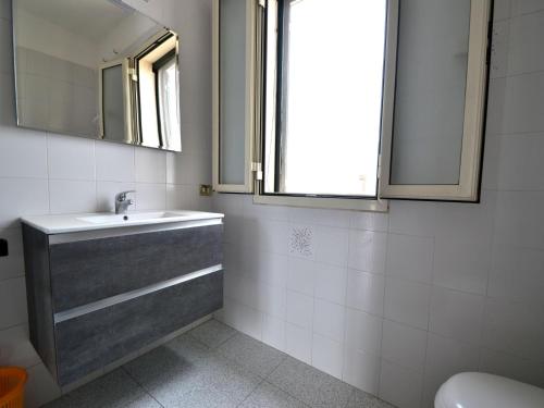 Charming Holiday Home Near The Beach With A Terrace; Parking Available Pets - image 5