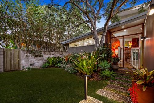 Tropical Oasis in Marcus Beach