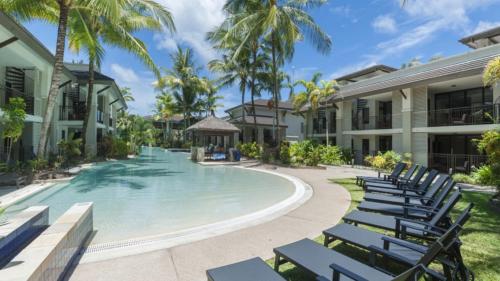 Azure 125 Port Douglas - Port Douglas