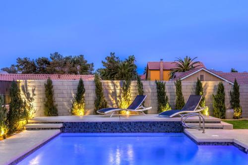 Sunset Swim, Luxury Vegas Villa with Pool, Hot Tub, Las Vegas (foto 2)