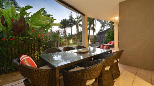 Sanctuary At Thornton's Port Douglas - image 5