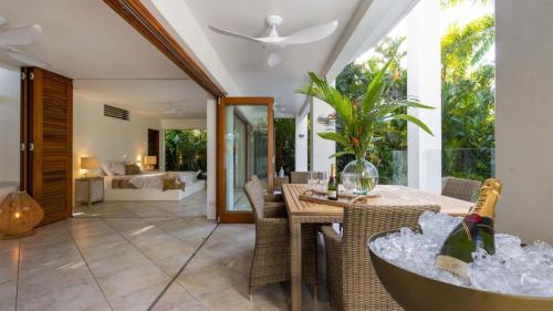 Holiday Home room in Frangipani 3