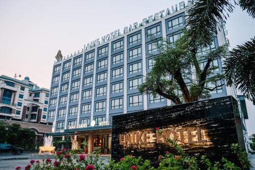 Exterior view, Laike Hotel near Central Plaza Rama 2