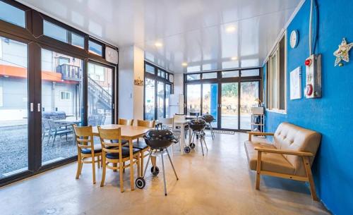 Sky Sea Pension Room Type - Suite Twin Family Room (102)