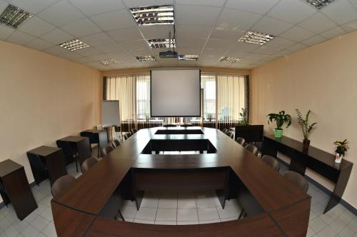 Perekrestok Hotel - image 13