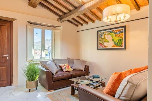 The Liberties - Luxury Villa in Barga Old Town