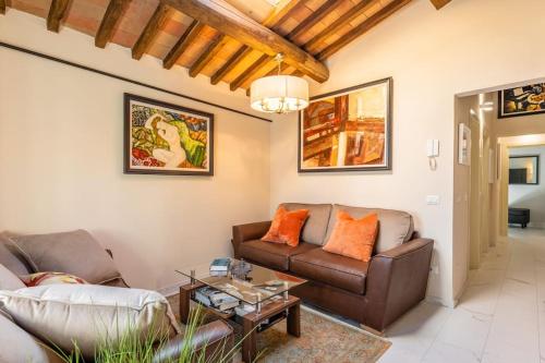 The Liberties - Luxury Villa in Barga Old Town