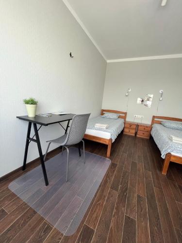 2 twin beds