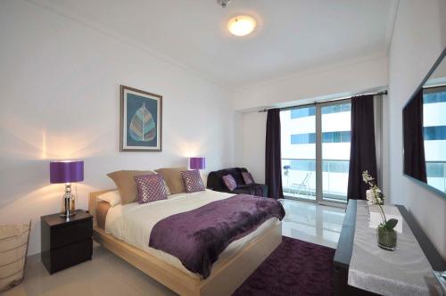 2 Bedroom Ocean Heights in Dubai Marina by PK Holidays